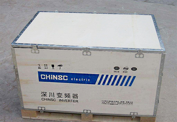 如何選擇合適的木箱外包裝箱噴碼機(jī)